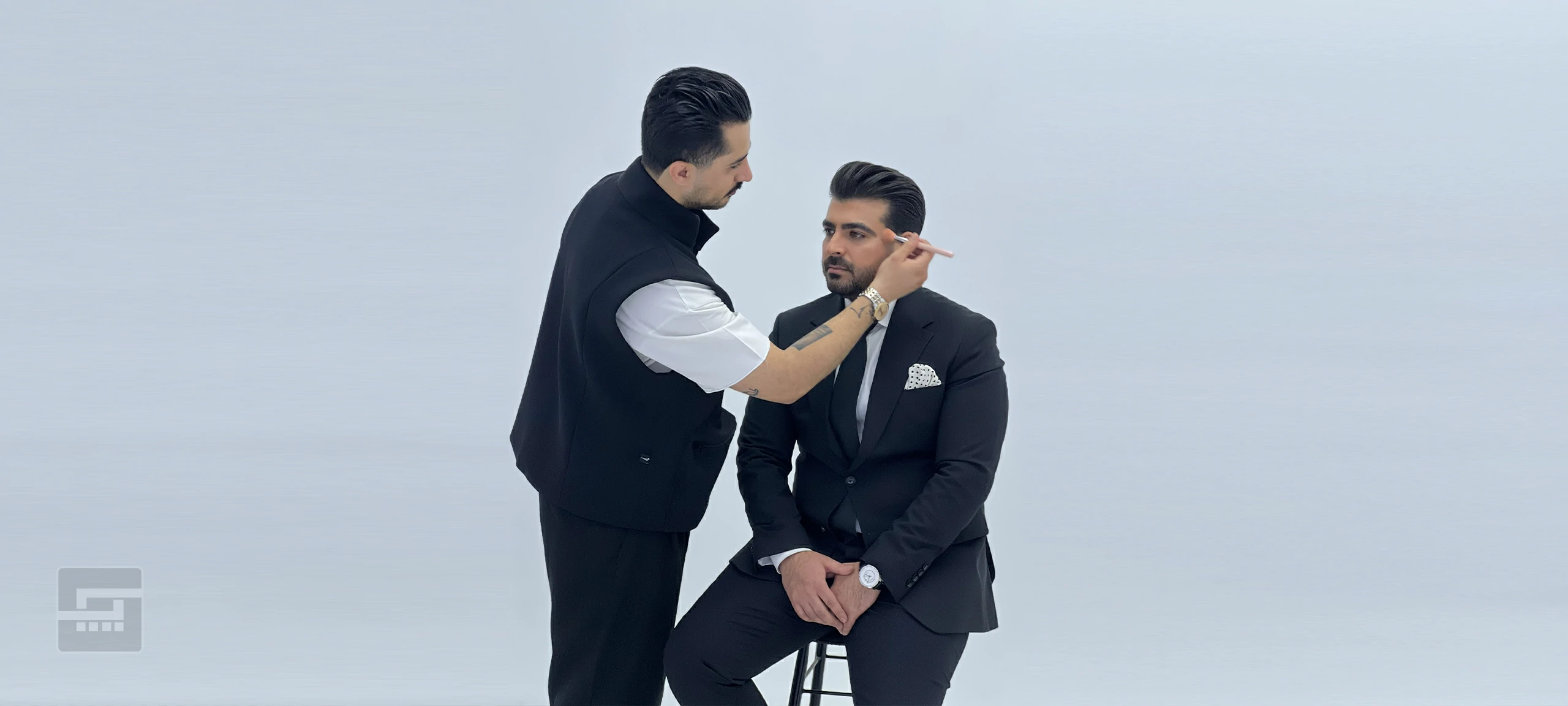 پیمان بابایی پور در حال آماده سازی داماد